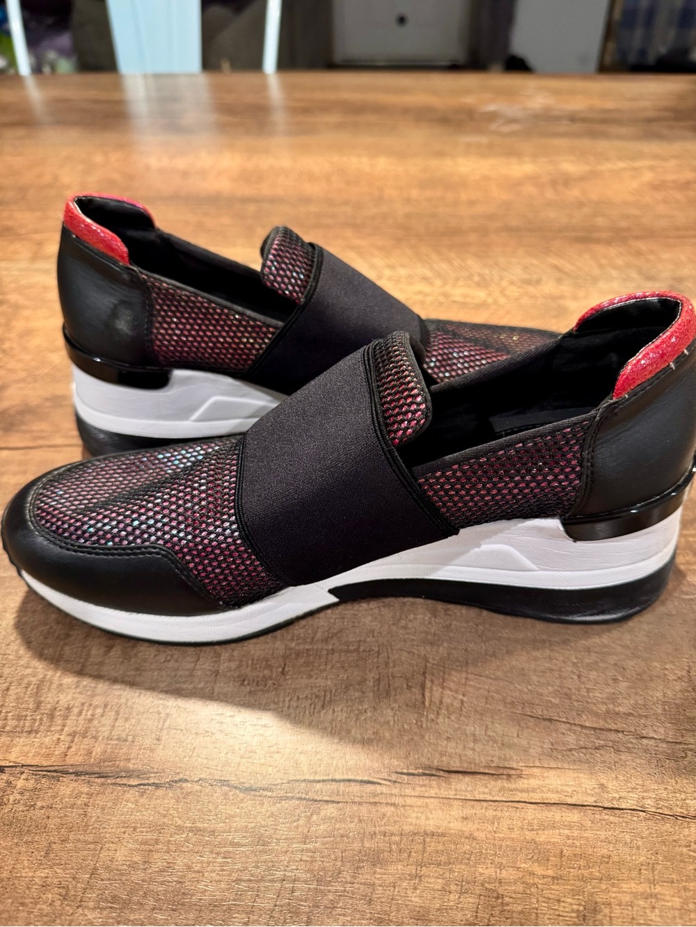 Michael Kors Slip On Platform Sneakers Black Pink Mesh Size 9.5M